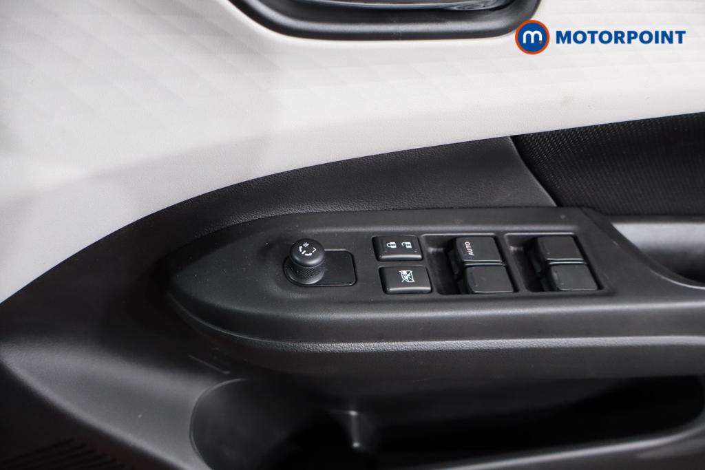 Suzuki Swift Motion Automatic Petrol Hatchback - Stock Number (1607395) - 9th supplementary image