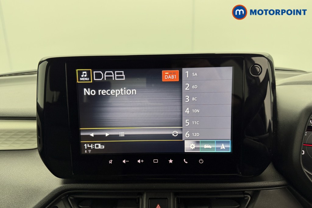 Suzuki Swift Motion Automatic Petrol Hatchback - Stock Number (1607398) - 7th supplementary image