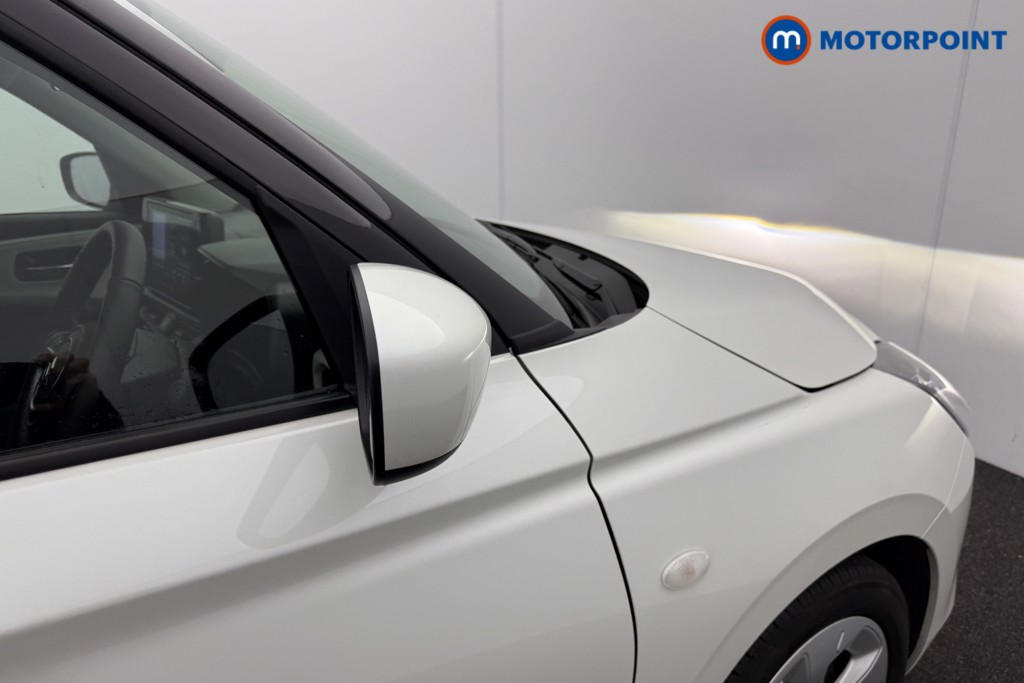 Suzuki Swift Motion Automatic Petrol Hatchback - Stock Number (1607398) - 18th supplementary image