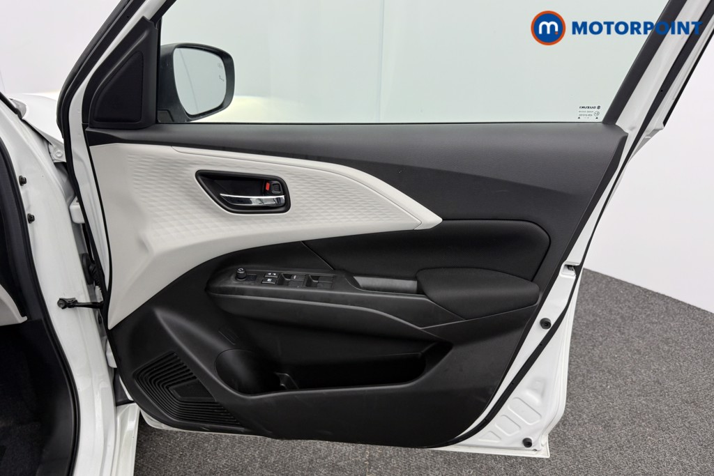 Suzuki Swift Motion Automatic Petrol Hatchback - Stock Number (1607400) - 16th supplementary image