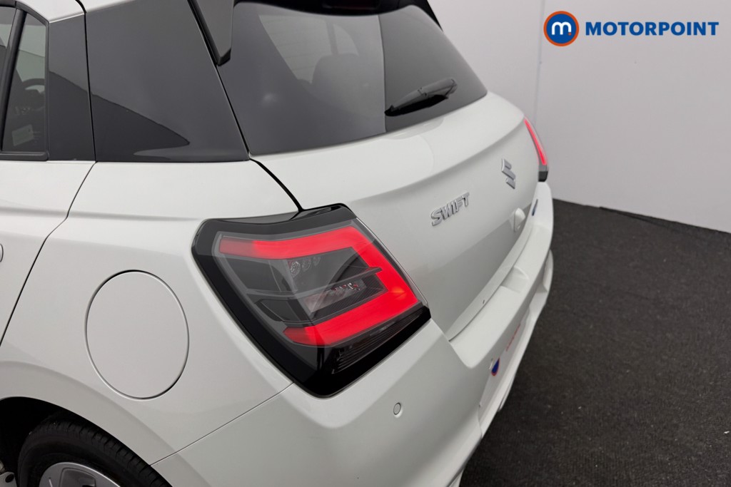 Suzuki Swift Motion Automatic Petrol Hatchback - Stock Number (1607400) - 24th supplementary image