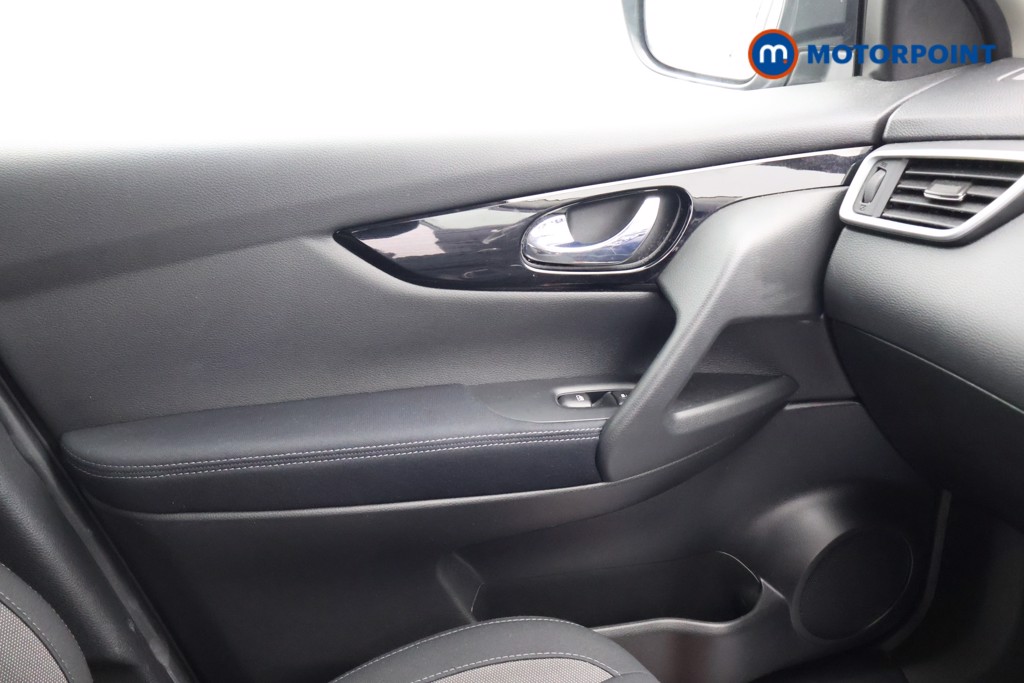 Nissan Qashqai Acenta Premium Manual Petrol SUV - Stock Number (1607592) - 11th supplementary image
