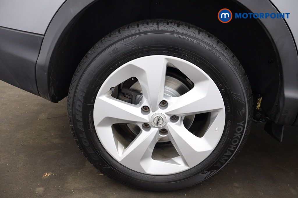 Nissan Qashqai Acenta Premium Manual Petrol SUV - Stock Number (1607592) - 23rd supplementary image