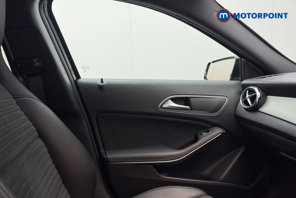 Mercedes-Benz GLA Amg Line Automatic Petrol SUV - Stock Number (1607669) - 10th supplementary image