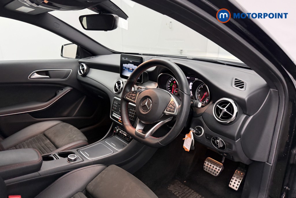 Mercedes-Benz GLA Amg Line Automatic Petrol SUV - Stock Number (1607669) - 13th supplementary image