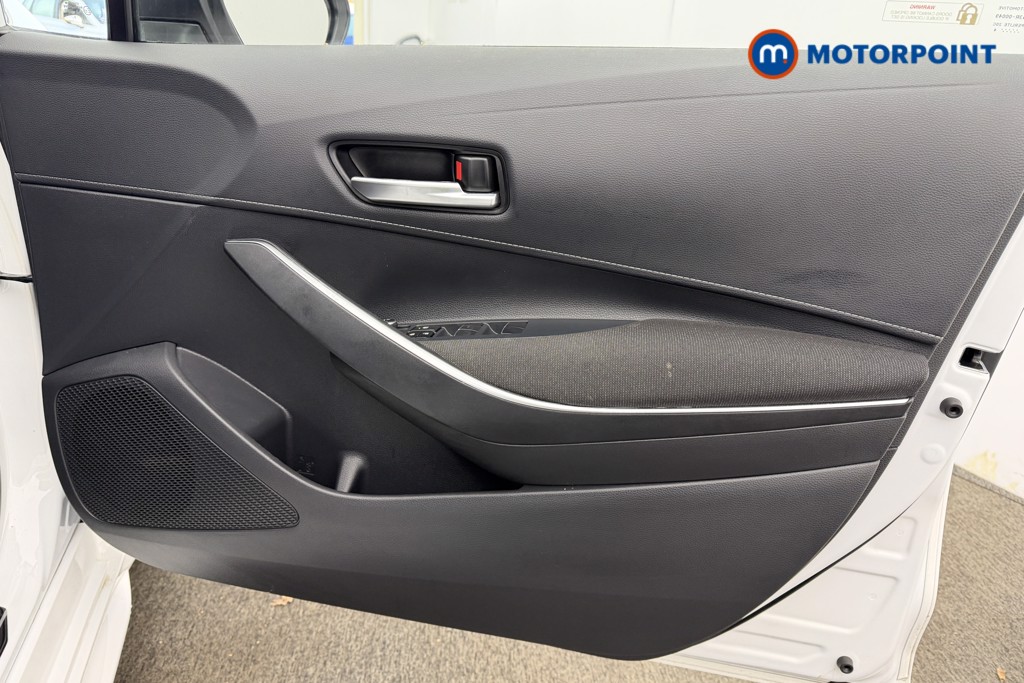 Toyota Corolla Icon Automatic Petrol-Electric Hybrid Estate - Stock Number (1607726) - 21st supplementary image