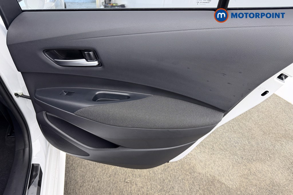 Toyota Corolla Icon Automatic Petrol-Electric Hybrid Estate - Stock Number (1607726) - 27th supplementary image