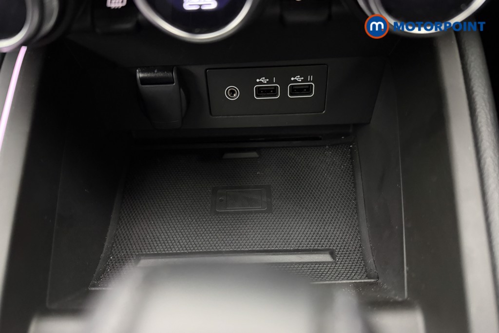 Renault Clio Techno Automatic Petrol-Electric Hybrid Hatchback - Stock Number (1607734) - 11th supplementary image