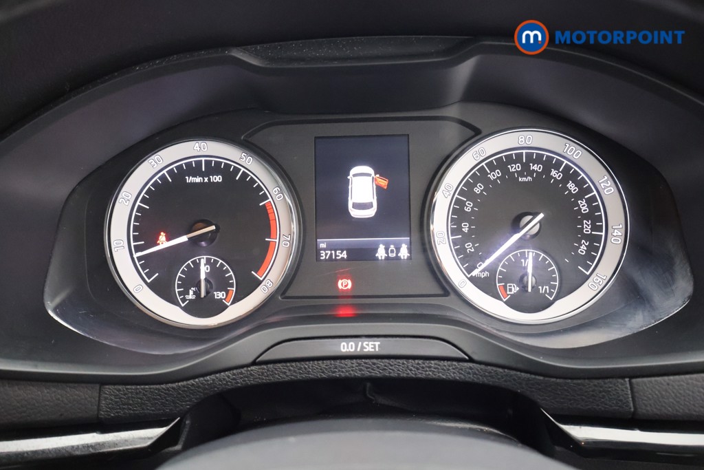 Skoda Karoq Se L Manual Petrol SUV - Stock Number (1608125) - 9th supplementary image