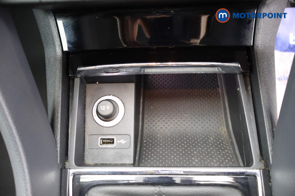 Skoda Karoq Se L Manual Petrol SUV - Stock Number (1608125) - 15th supplementary image