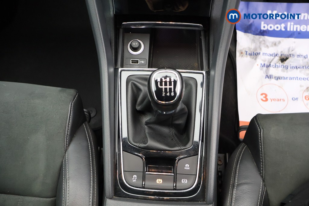 Skoda Karoq Se L Manual Petrol SUV - Stock Number (1608125) - 17th supplementary image