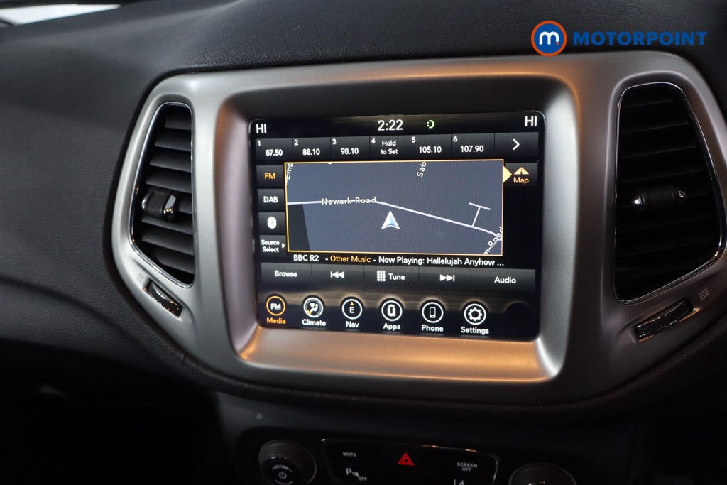 Jeep Compass Longitude Manual Petrol SUV - Stock Number (1608165) - 17th supplementary image