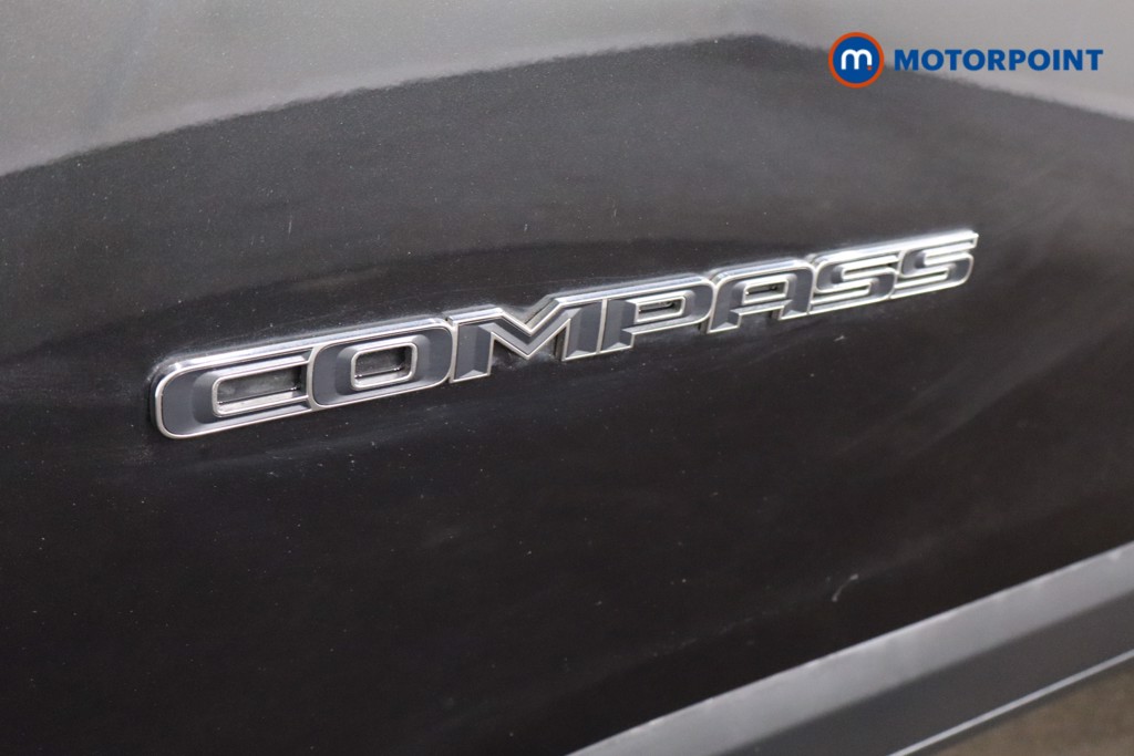 Jeep Compass Longitude Manual Petrol SUV - Stock Number (1608165) - 30th supplementary image