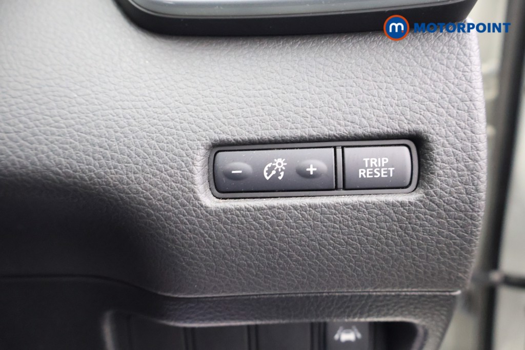 Nissan Qashqai Tekna Manual Diesel SUV - Stock Number (1608295) - 11th supplementary image