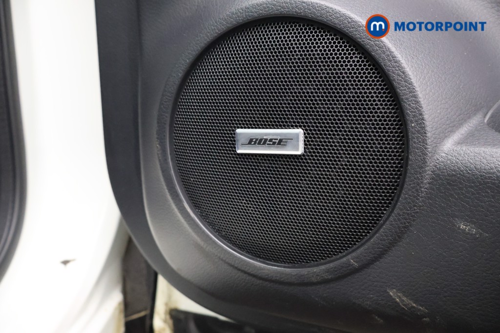 Nissan Qashqai Tekna Manual Diesel SUV - Stock Number (1608295) - 24th supplementary image