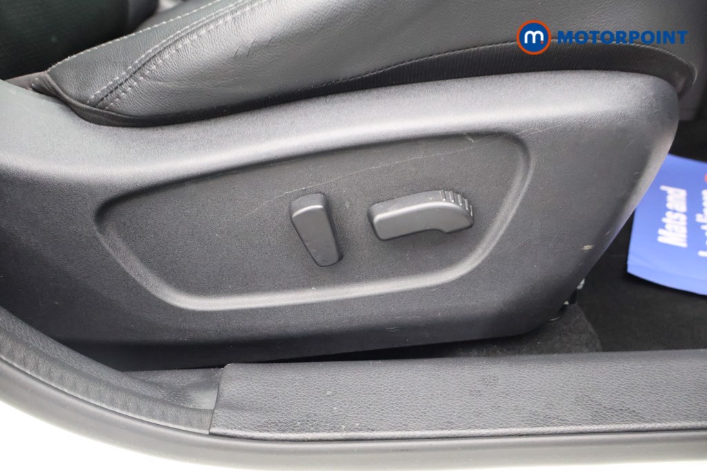 Nissan Qashqai Tekna Manual Diesel SUV - Stock Number (1608295) - 27th supplementary image