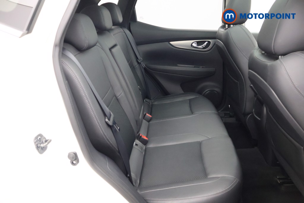 Nissan Qashqai Tekna Manual Diesel SUV - Stock Number (1608295) - 31st supplementary image