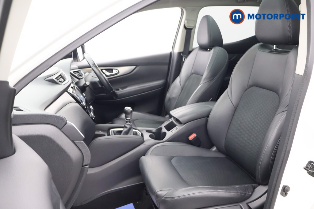 Nissan Qashqai Tekna Manual Diesel SUV - Stock Number (1608295) - 40th supplementary image