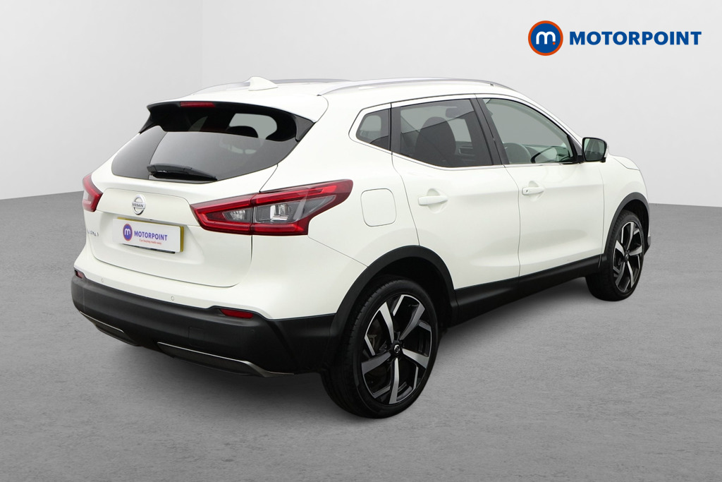 Nissan Qashqai Tekna Manual Diesel SUV - Stock Number (1608295) - Drivers side rear corner