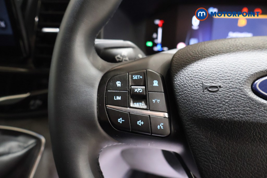 Ford Transit Limited Manual Diesel Medium Roof Van - Stock Number (1608716) - 2nd supplementary image