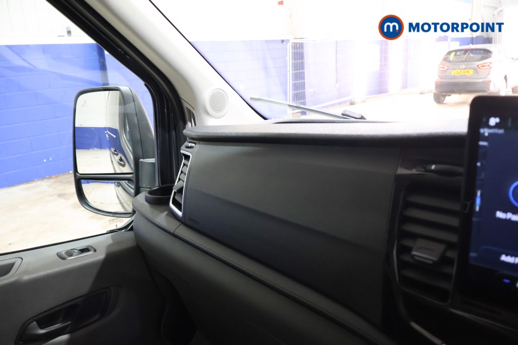 Ford Transit Limited Manual Diesel Medium Roof Van - Stock Number (1608716) - 12th supplementary image