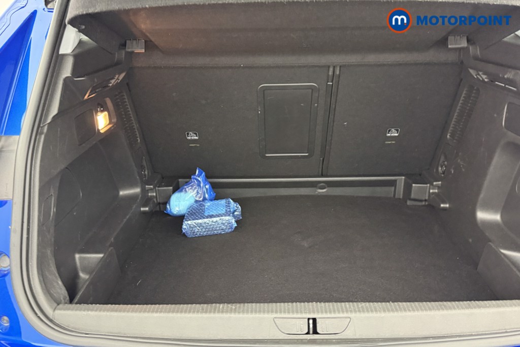 Vauxhall Grandland Ultimate Automatic Diesel SUV - Stock Number (1609428) - 21st supplementary image