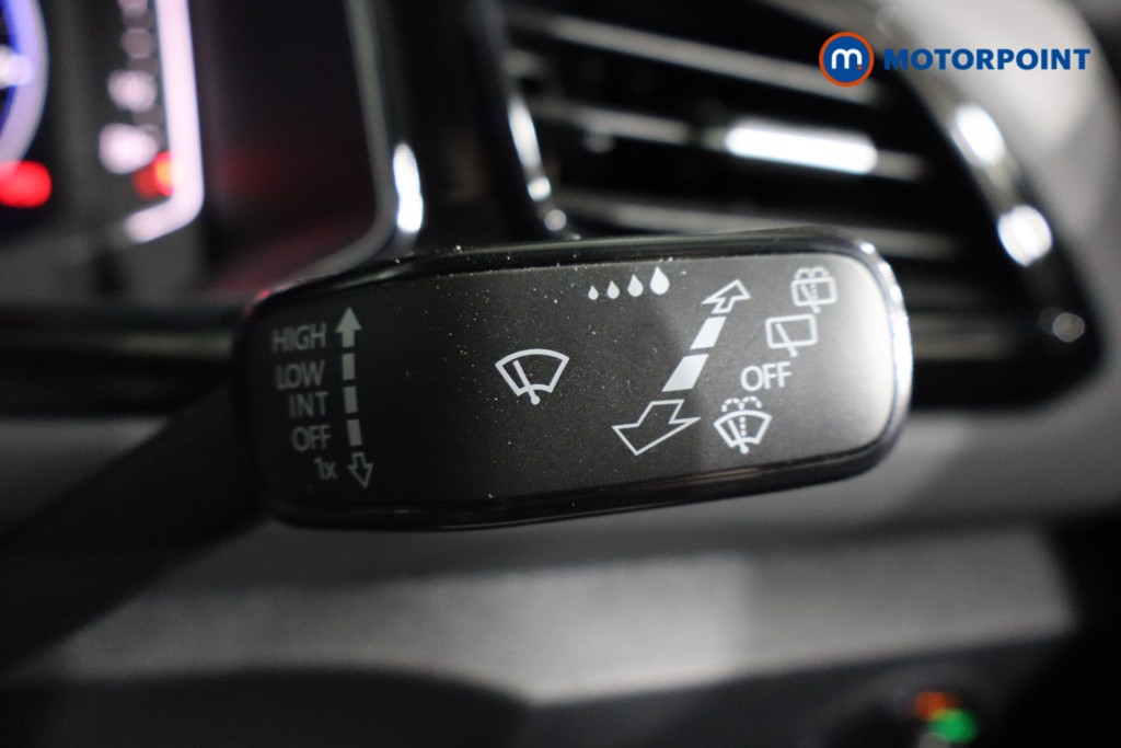 Volkswagen T-Roc Black Edition Automatic Petrol SUV - Stock Number (1609439) - 6th supplementary image