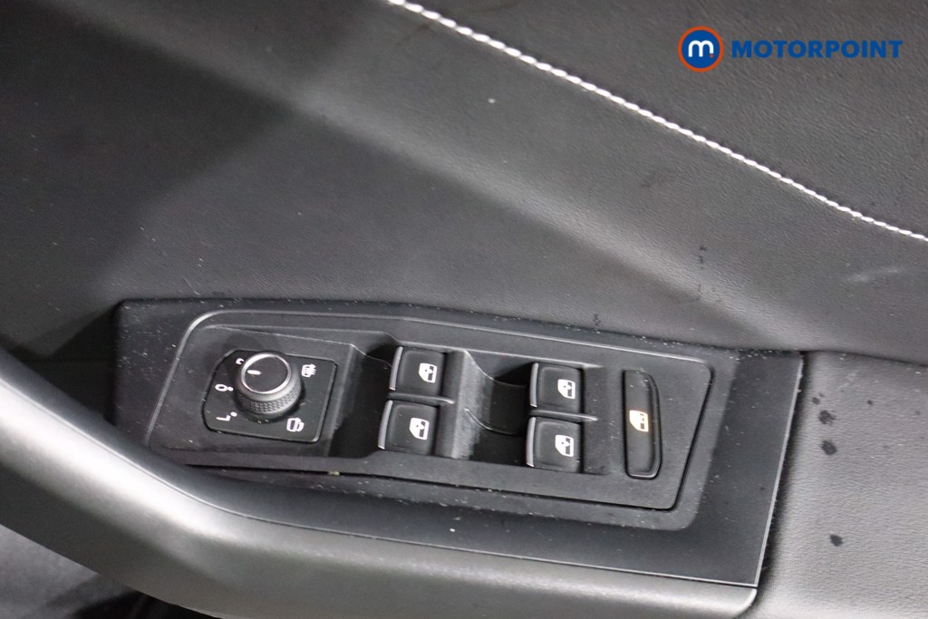 Volkswagen T-Roc Black Edition Automatic Petrol SUV - Stock Number (1609441) - 12th supplementary image