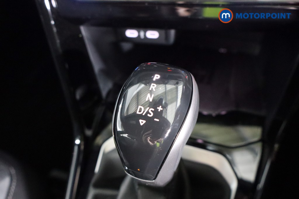 Volkswagen T-Roc Black Edition Automatic Petrol SUV - Stock Number (1609442) - 10th supplementary image