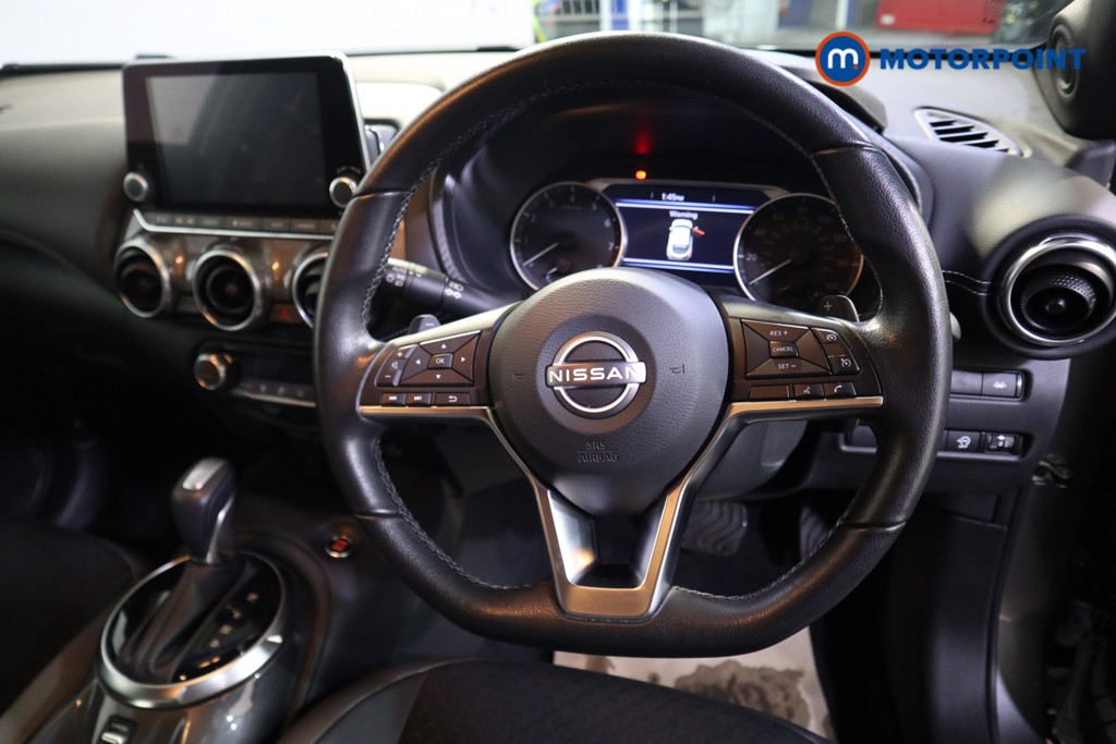 Nissan Juke N-Connecta Automatic Petrol SUV - Stock Number (1609826) - 2nd supplementary image