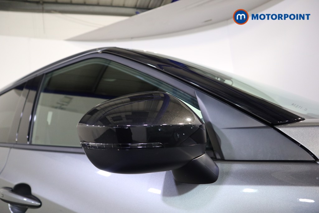 Nissan Juke N-Connecta Automatic Petrol SUV - Stock Number (1609826) - 24th supplementary image