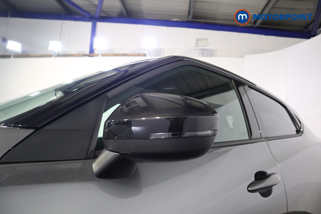 Nissan Juke N-Connecta Automatic Petrol SUV - Stock Number (1609826) - 25th supplementary image