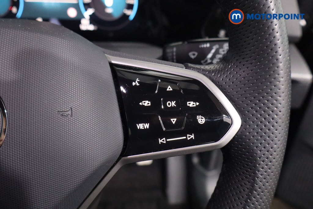 Volkswagen Golf R-Line Manual Petrol Hatchback - Stock Number (1610026) - 8th supplementary image