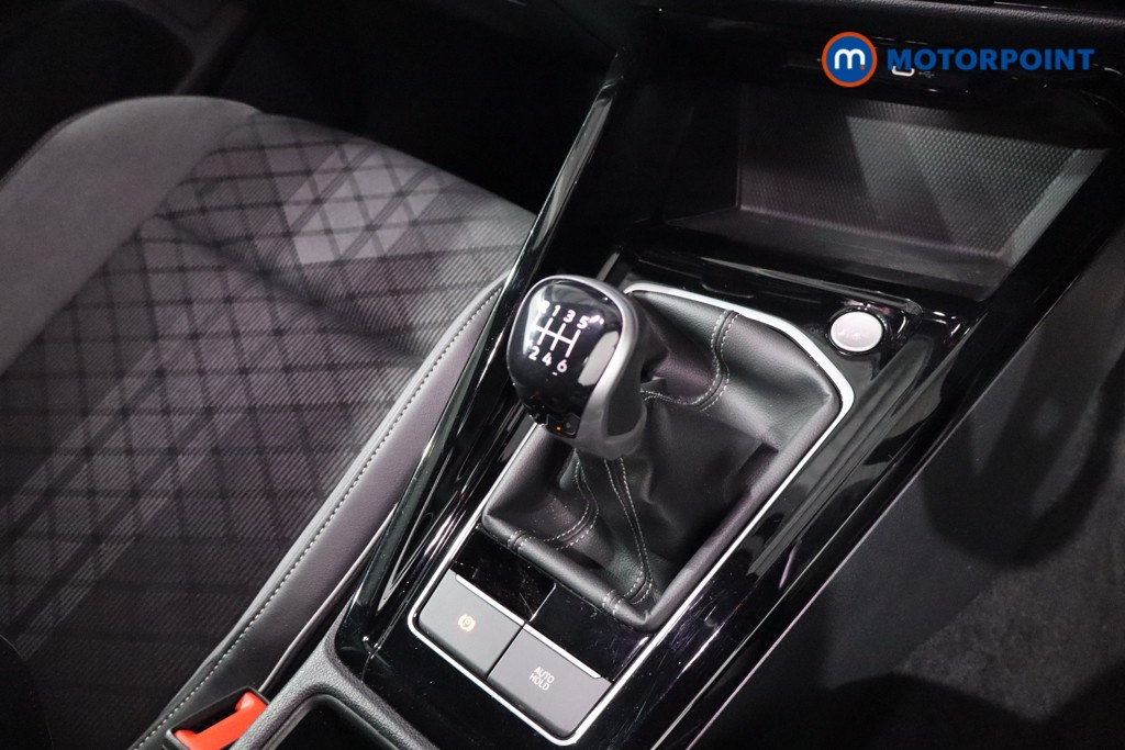 Volkswagen Golf R-Line Manual Petrol Hatchback - Stock Number (1610026) - 19th supplementary image