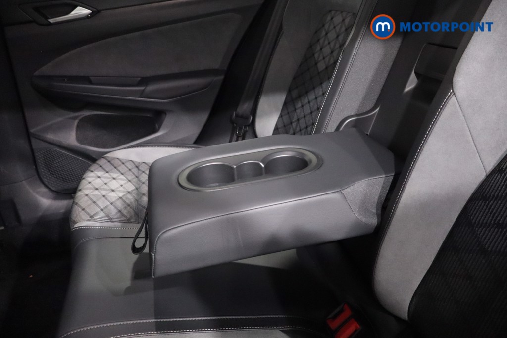 Volkswagen Golf R-Line Manual Petrol Hatchback - Stock Number (1610026) - 26th supplementary image