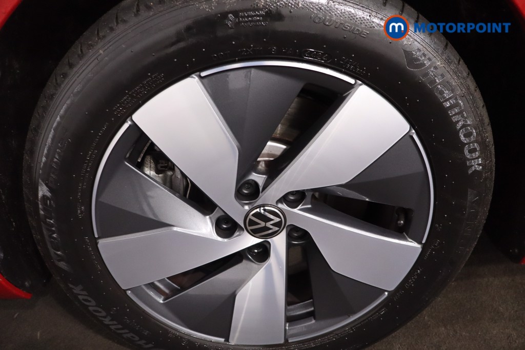 Volkswagen Passat Life Automatic Petrol Plug-In Hybrid Estate - Stock Number (1610184) - 11th supplementary image