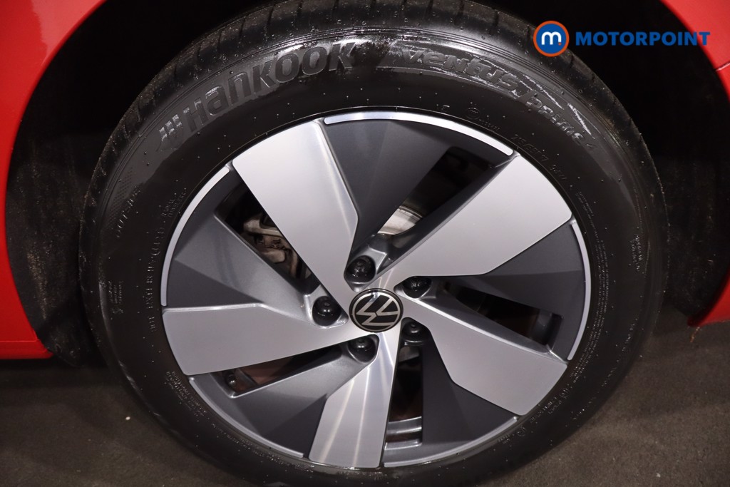 Volkswagen Passat Life Automatic Petrol Plug-In Hybrid Estate - Stock Number (1610184) - 12th supplementary image