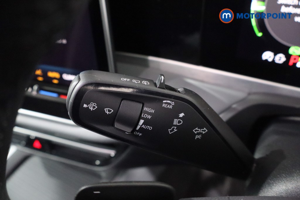 Volkswagen Passat Life Automatic Petrol Plug-In Hybrid Estate - Stock Number (1610184) - 14th supplementary image