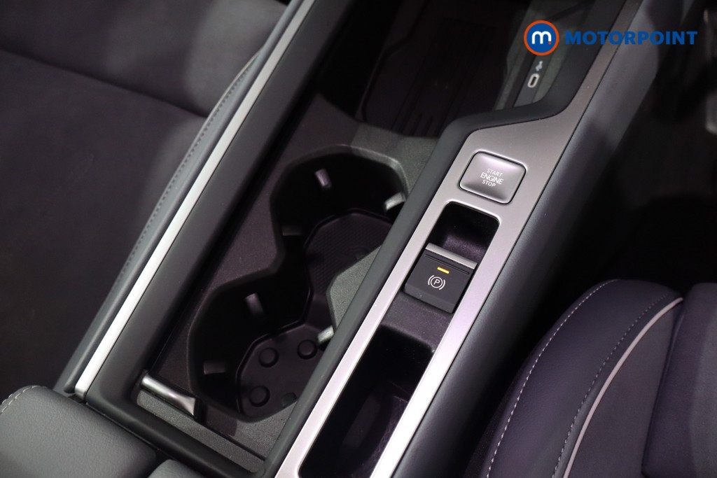 Volkswagen Passat Life Automatic Petrol Plug-In Hybrid Estate - Stock Number (1610184) - 17th supplementary image