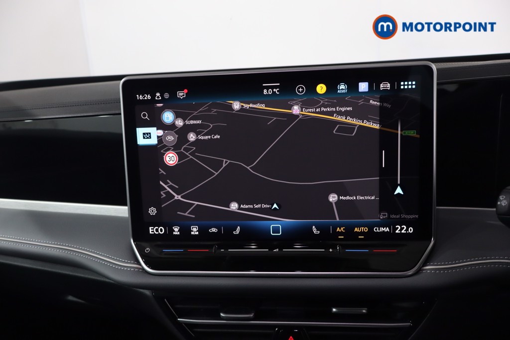 Volkswagen Passat Life Automatic Petrol Plug-In Hybrid Estate - Stock Number (1610184) - 19th supplementary image