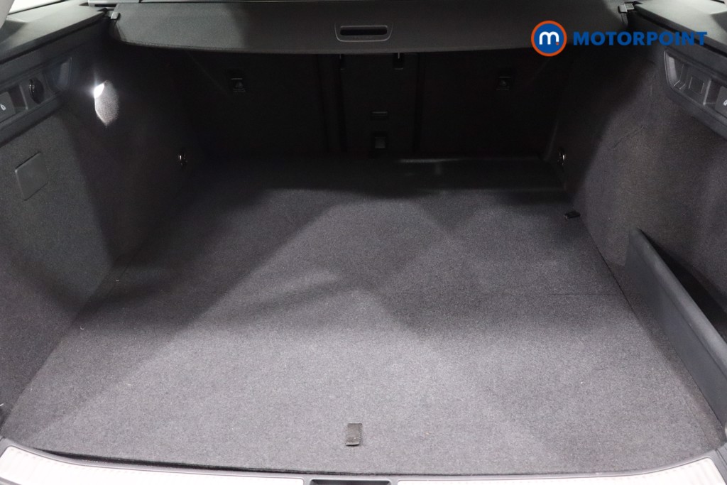 Volkswagen Passat Life Automatic Petrol Plug-In Hybrid Estate - Stock Number (1610184) - 37th supplementary image