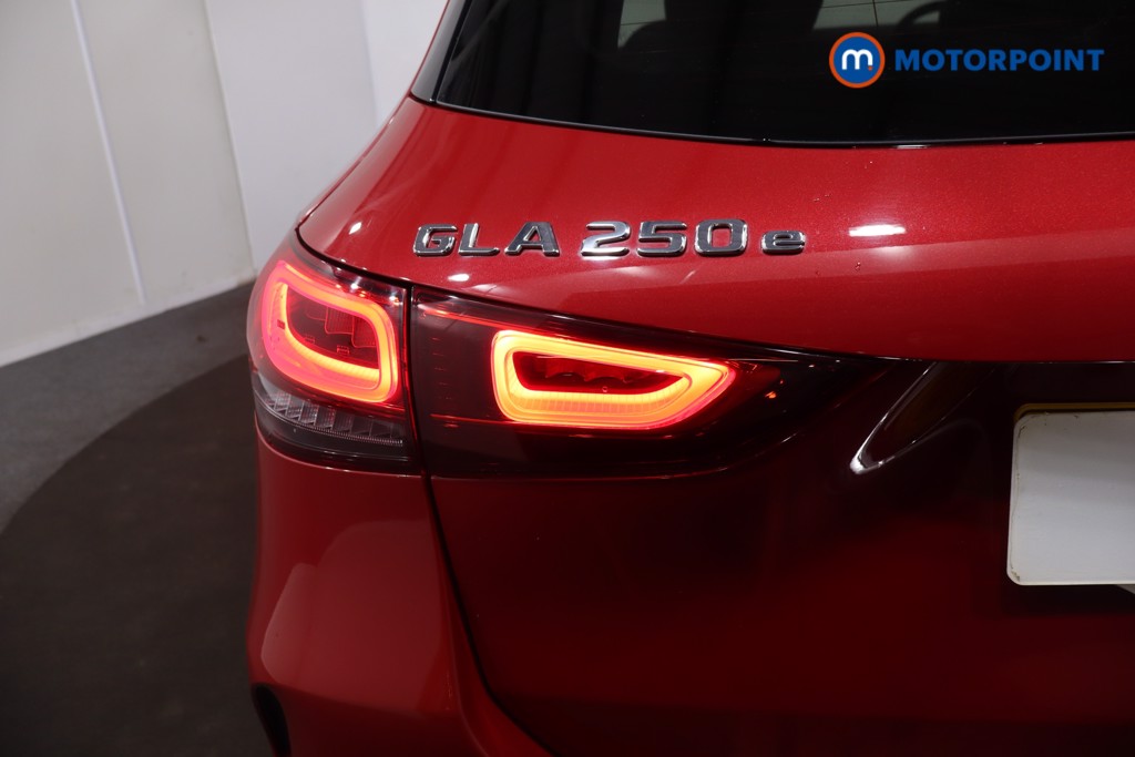Mercedes-Benz GLA Exclusive Edition Automatic Petrol Plug-In Hybrid SUV - Stock Number (1610412) - 34th supplementary image