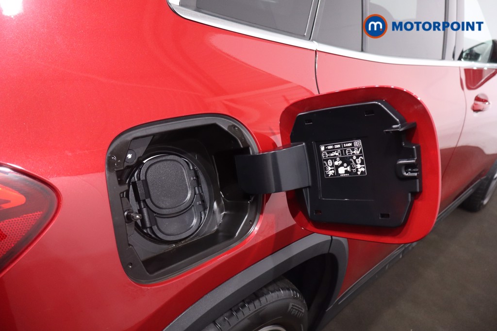 Mercedes-Benz GLA Exclusive Edition Automatic Petrol Plug-In Hybrid SUV - Stock Number (1610412) - 36th supplementary image