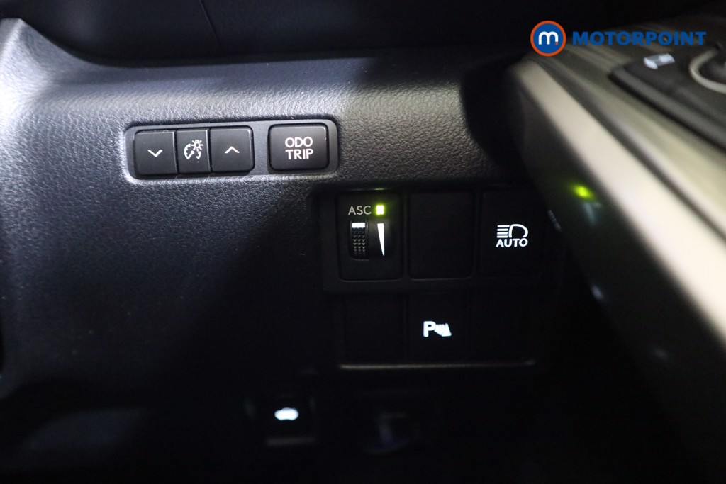 Lexus IS Advance Automatic Petrol-Electric Hybrid Saloon - Stock Number (1610658) - 7th supplementary image