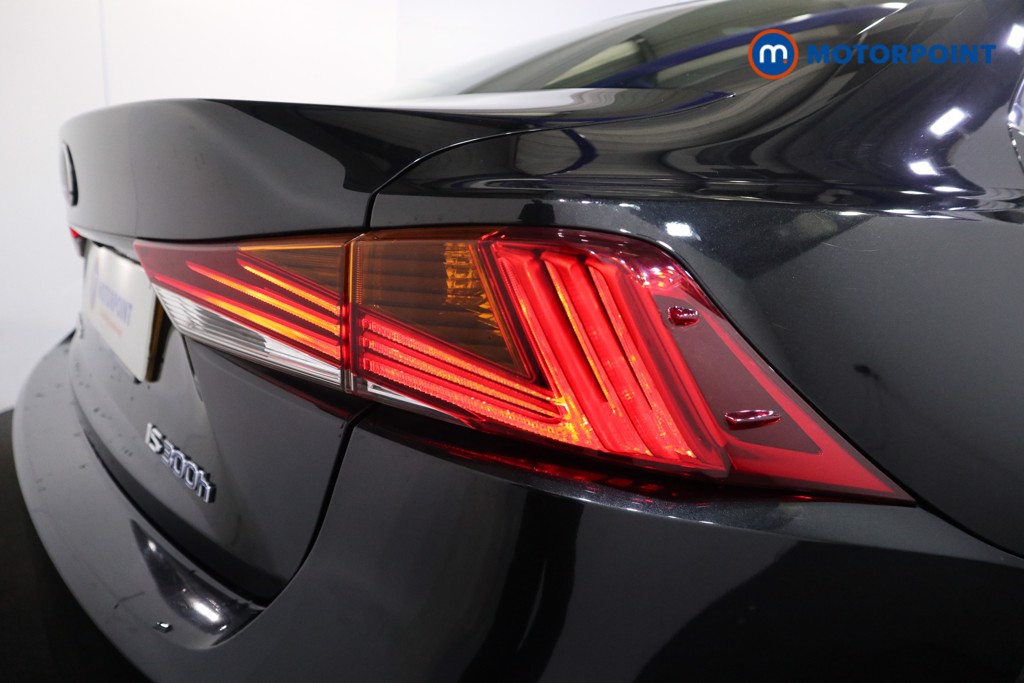 Lexus IS Advance Automatic Petrol-Electric Hybrid Saloon - Stock Number (1610658) - 26th supplementary image