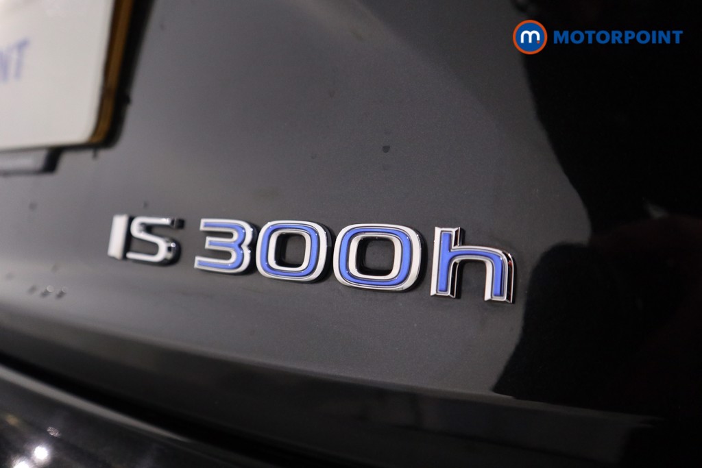 Lexus IS Advance Automatic Petrol-Electric Hybrid Saloon - Stock Number (1610658) - 27th supplementary image