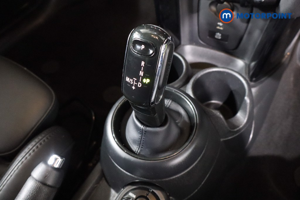 Mini Hatchback Cooper S Exclusive Automatic Petrol Hatchback - Stock Number (1610970) - 18th supplementary image