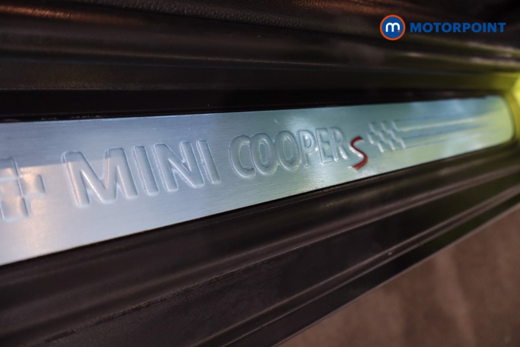 Mini Hatchback Cooper S Exclusive Automatic Petrol Hatchback - Stock Number (1610970) - 25th supplementary image