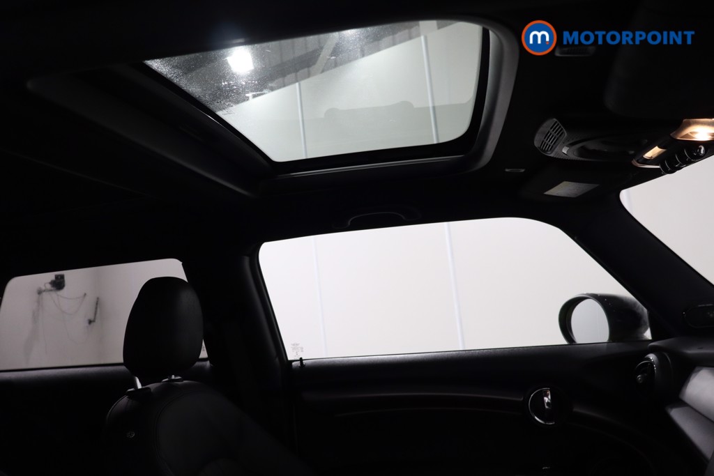 Mini Hatchback Cooper S Exclusive Automatic Petrol Hatchback - Stock Number (1610970) - 26th supplementary image