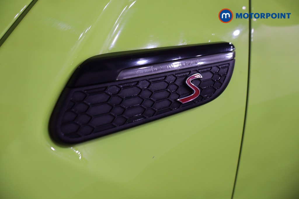 Mini Hatchback Cooper S Exclusive Automatic Petrol Hatchback - Stock Number (1610970) - 36th supplementary image